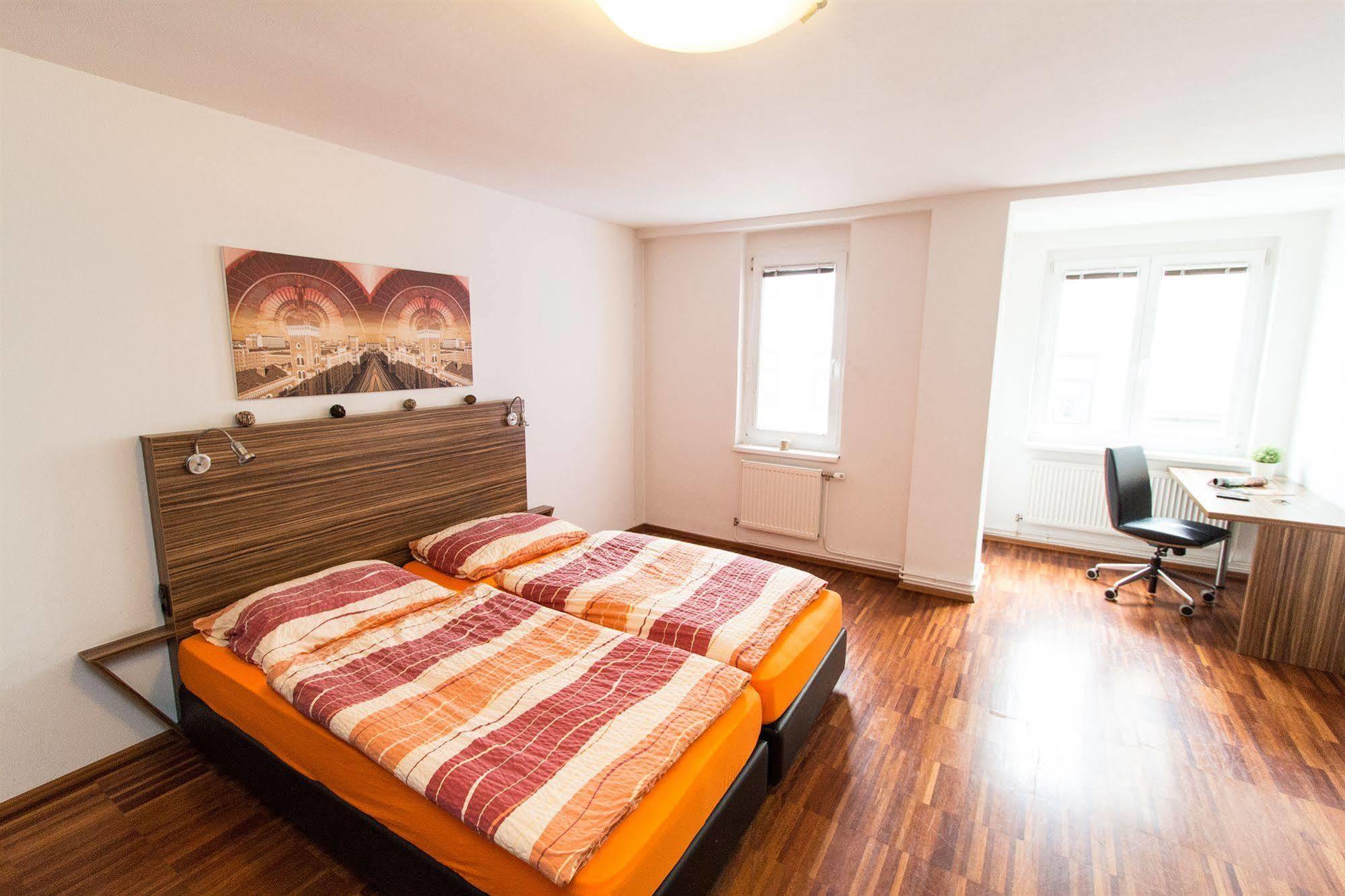 Royal Living Apartments Wenen Buitenkant foto